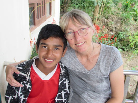 Nabin und ich sind glücklich, das wir Zeit zusammen verbringen können.
