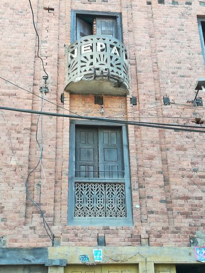 Hier hat der Balkon unsere Aufmerksamkeit erhalten.