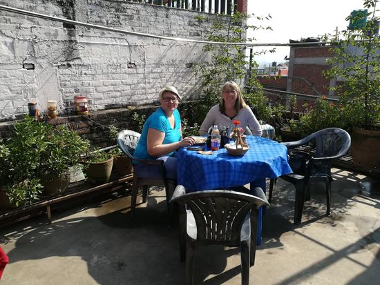 Frühstück auf der Dachterrasse