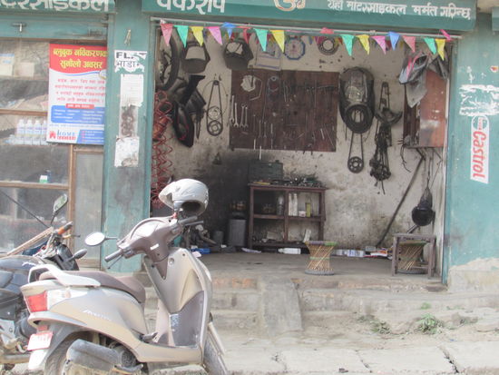 Wieder reiht sich Geschäft an Geschäft.