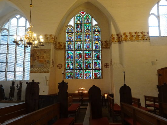 In der Hospitzkirche entzünden wir nicht nur eine Kerze sondern wärmen uns auch etwas auf.