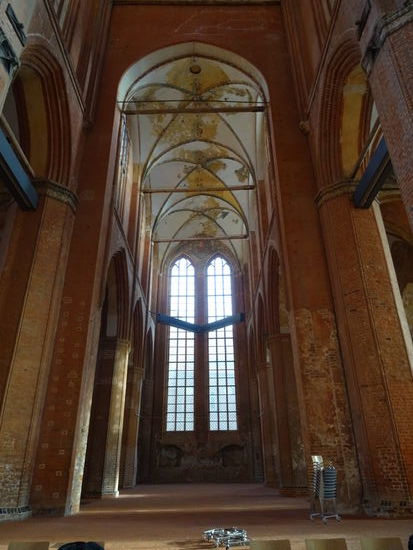 Im Inneren der Kirche.