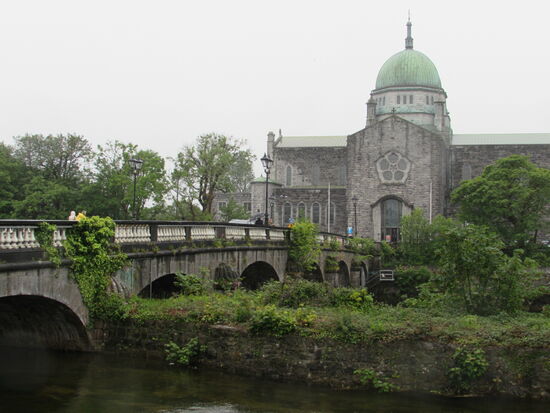 Die Kathedrale ist noch recht neu. 1965 wurde sie eingeweiht.