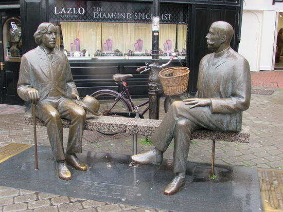 Die Beiden haben ihren Stamm- Platz in der FuZo