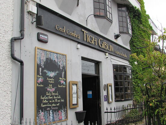 Ein Lokal in Spiddal - lecker Fish and chips 