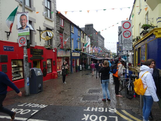 Damit wir Touristen im Linksverkehr klar kommen 