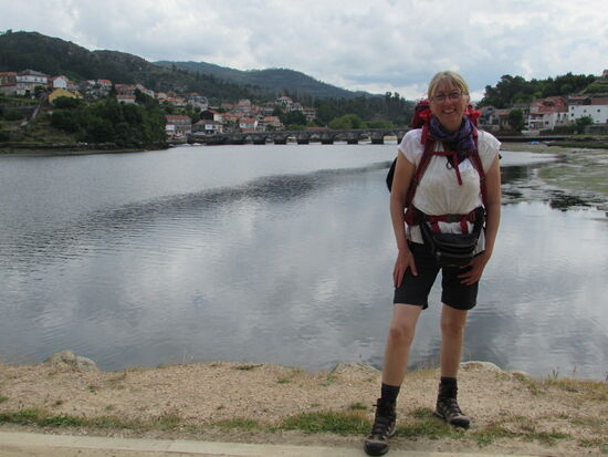 Im Hintergrund die historische Brücke nach Ponte Sampaio.