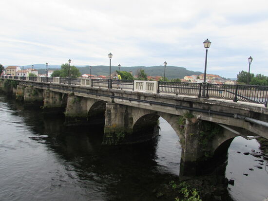 Am anderen Flußufer ist Padron, mein Ziel für heute.