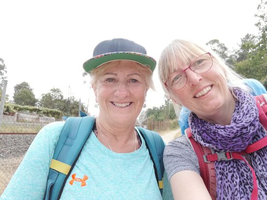 Dann kommt Caron aus Neuseeland schnellen Schrittes. Wir haben uns schon des öfteren getroffen und haben nun fix ein Selfie von uns gemacht.