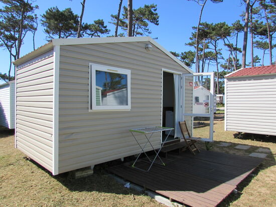 Nach 25km sind wir am heutigen Ziel in Angeiras auf dem Campingplatz angekommen. Hier verbringen wir die nächste Nacht.
Die Übernachtung kostet 11€ pro Person.