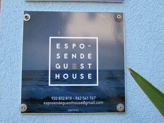 Hier die Kontaktdaten zum Guesthouse - 13€ /Person.