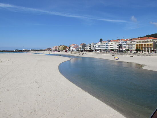 Nach nun 22km beschließen wir hier zu bleiben und buchen uns eine Unterkunft. Ich bin inzwischen sehr angeschlagen von der Erkältung und freue mich auf ein Bett.