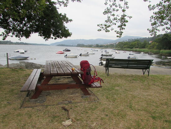Es ist ganz still, außer mir ist hier niemand unterwegs.
