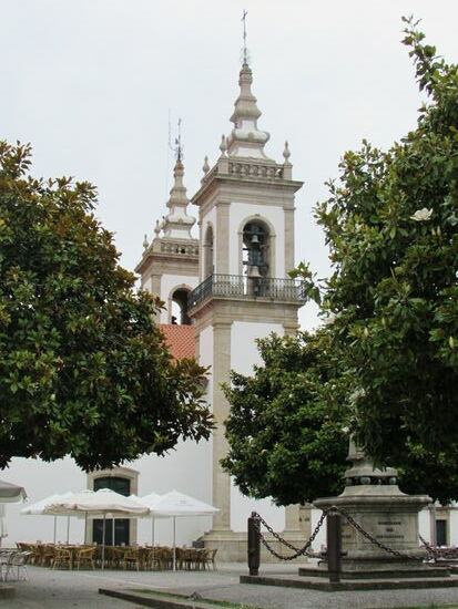 Nach weiteren knapp 13km komme ich in Vila Nova de Cerveira an. Ich bin selbst erstaunt, wie gut das heute wieder ging. So sitze ich schon am frühen Nachmittag auf diesem lauschigen Platz und esse Pizza.