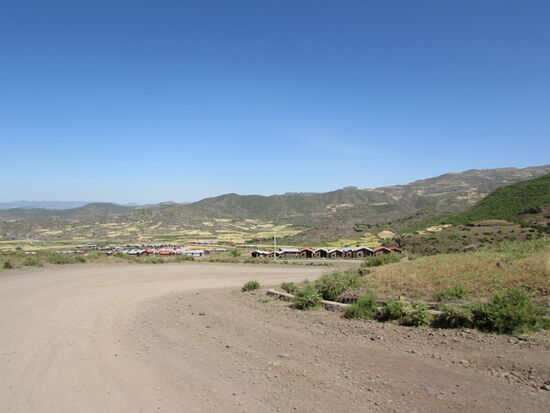 Zunächst abwärts ins Tal