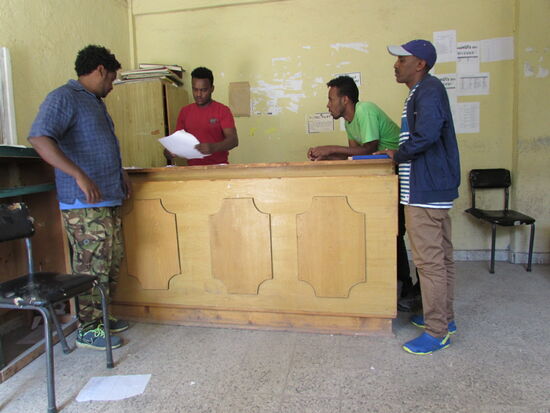 Der Vertrag ist bereits in Amharic und Englisch vorbereitet.