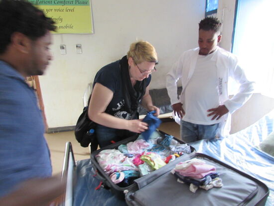 In jedem Zimmer stellen wir ein Set für jedes Kind zusammen.