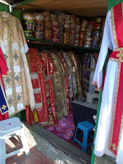 Verkauf von Priester Gewänder