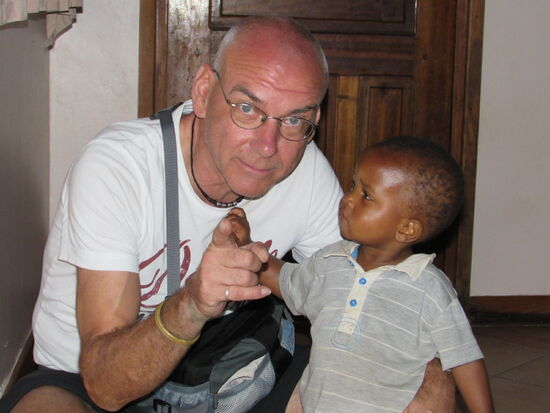 Die Kleinen suchen sofort den Kontakt  - man muss sie ins Herz schließen.