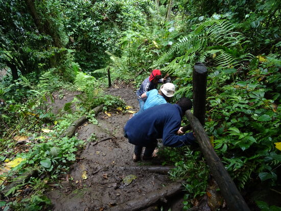 Doch dann kommt schon die erste heikle Situation und ich bin froh das die Jungs uns gefolgt sind.