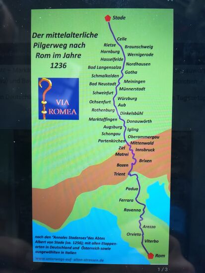 Interessant, da bekommt unsere Wanderung gleich eine andere Bedeutung und Tragweite
