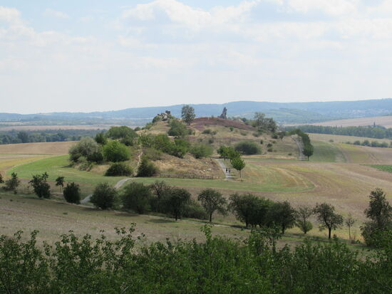 Inzwischen sind wir gut voran gekommen und blicken zurück auf die Königssteine.
