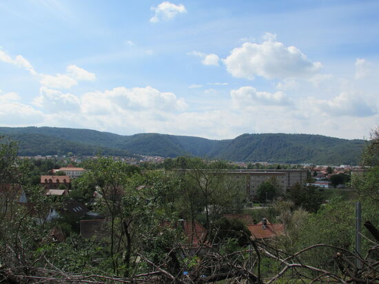 Kurz vor Thale kann man linker Hand die Wanderung entlang der Bode fortsetzen oder wie wir noch einen Abstecher nach Thale machen.