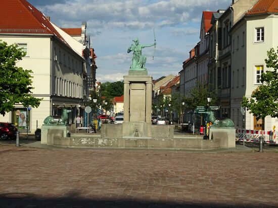 Der Brunnen am Rathausplatz