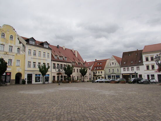 Der Marktplatz. In dem italienischen Restaurant haben wir lecker gegessen.