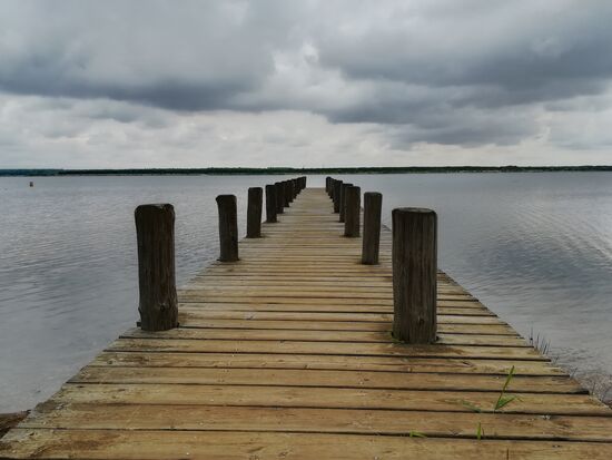 Steg am Wallendorfer See
