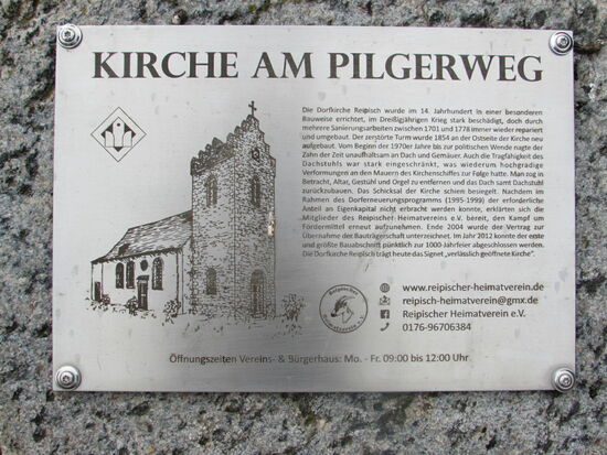 In Reipisch gehen wir zur kleinen Kirche am Pilger Weg. Leider war die Kirche verschlossen.