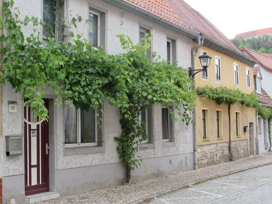 Unterwegs in den Straßen von Freyburg