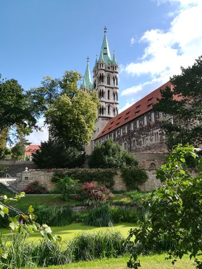 Dann noch ein Blick auf den Dom und der dazugehörigen Parkanlage.