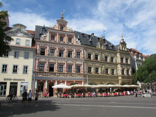 Weitere Häuseransicht am Rathausplatz