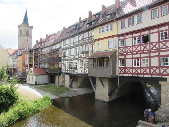 Dann noch ein Blick von der anderen Seite auf die Krämerbrücke.