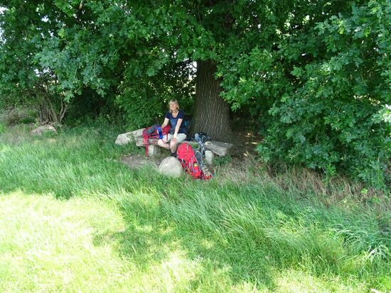 Wir nutzen den Schattenplatz zum Erholen.