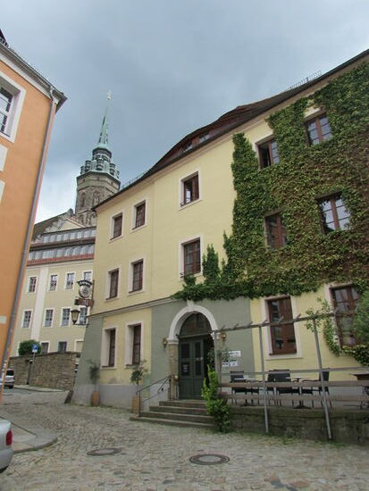 Die Altstadt Pension, hier wurden wir freundlich in Empfang genommen. Wir waren sehr früh dort und das Zimmer war noch nicht fertig. Wir konnten aber unsere Rucksäcke schon mal dort lassen und bekamen ein Upgrade für das Zimmer.