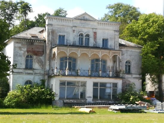 Ich bin gespannt, ob diese Villa bei meinem nächsten Besuch auch im neuen Glanz strahlt.