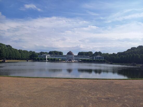Blick auf das Parkhotel