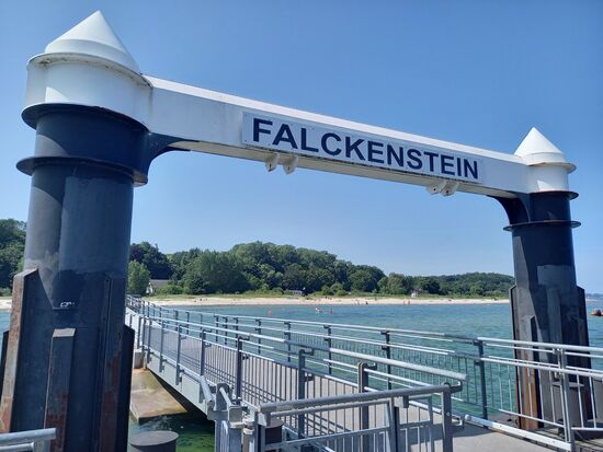 Blick von der Seebrücke auf den Strand