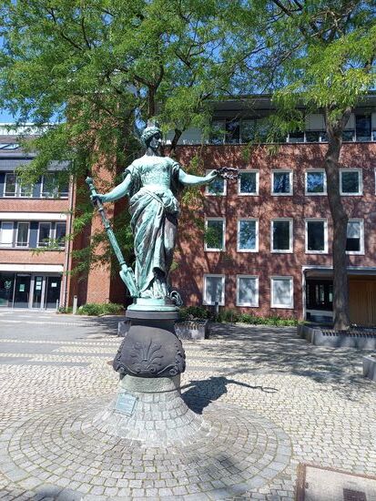 Hier steht die "Kilia", eine Bronzestatue