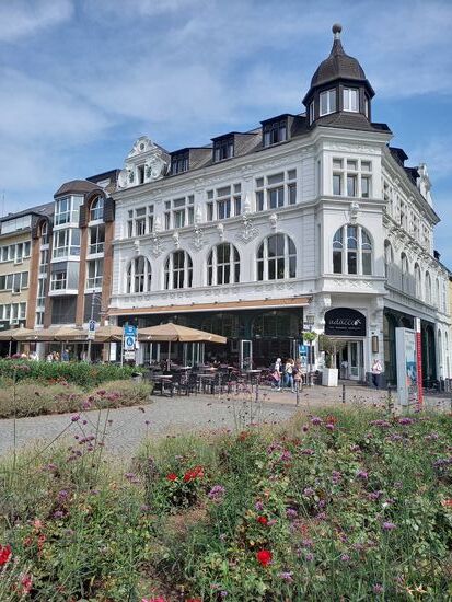 Ebenfalls am Görresplatz befindet sich dieses historische Gebäude.