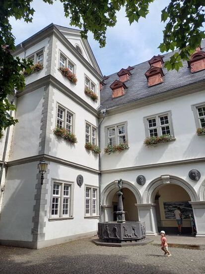 Das Rathaus der Stadt