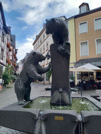 Der Bären Brunnen