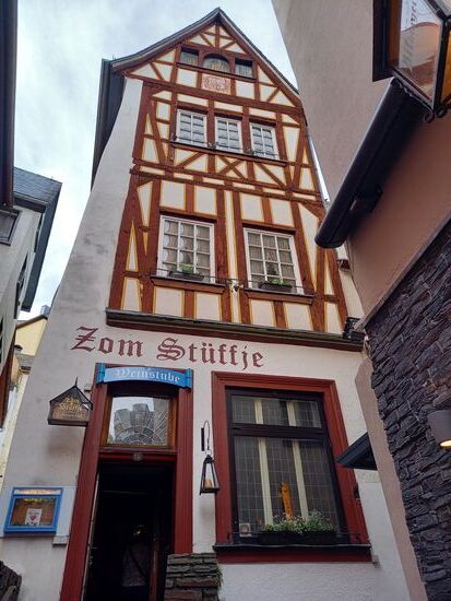 In diesem Restaurant haben wir richtig gute, zünftige Kost genossen. Sehr zu empfehlen.