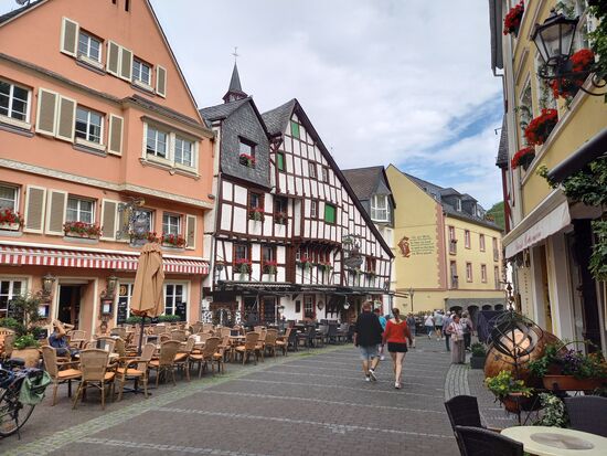 Es gibt unzählige Cafe`s und Restaurants.