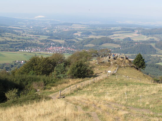 Ein Blick zurück auf die Klippen