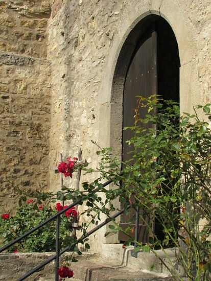 Wir betreten die Kirchenburg