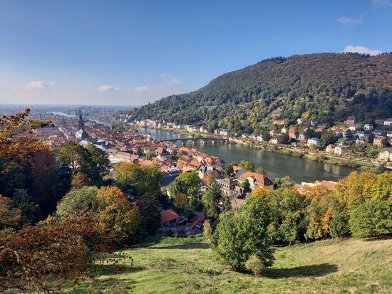 Ehe wir zurück in die Altstadt gehen, lassen wir den Blick noch einmal in die Ferne schweifen.