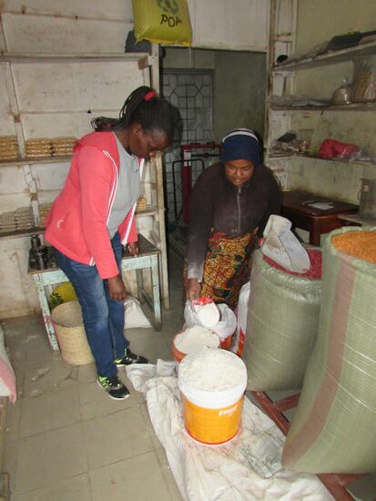 Die Maßeinheit ist ein kleiner oder großer Eimer voll.